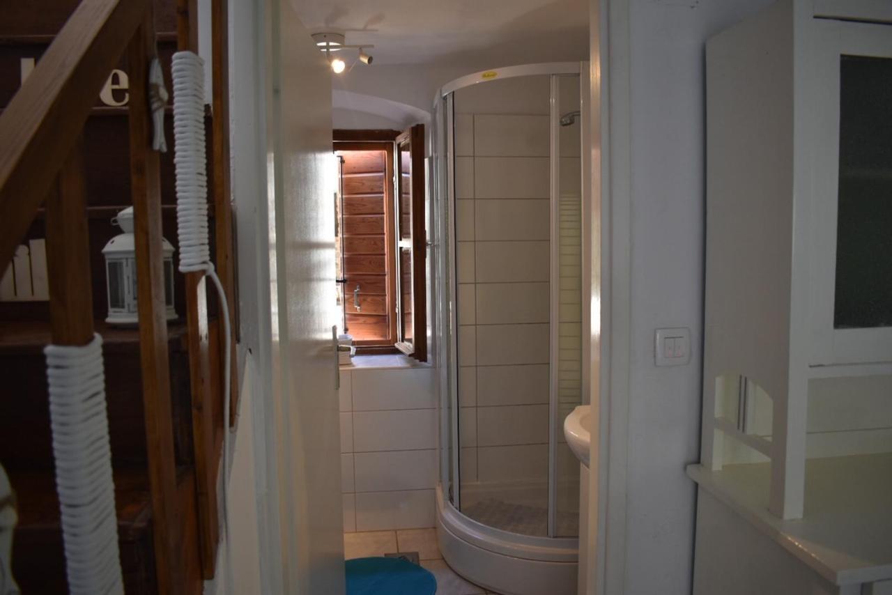Apartment Estera イェルサ エクステリア 写真