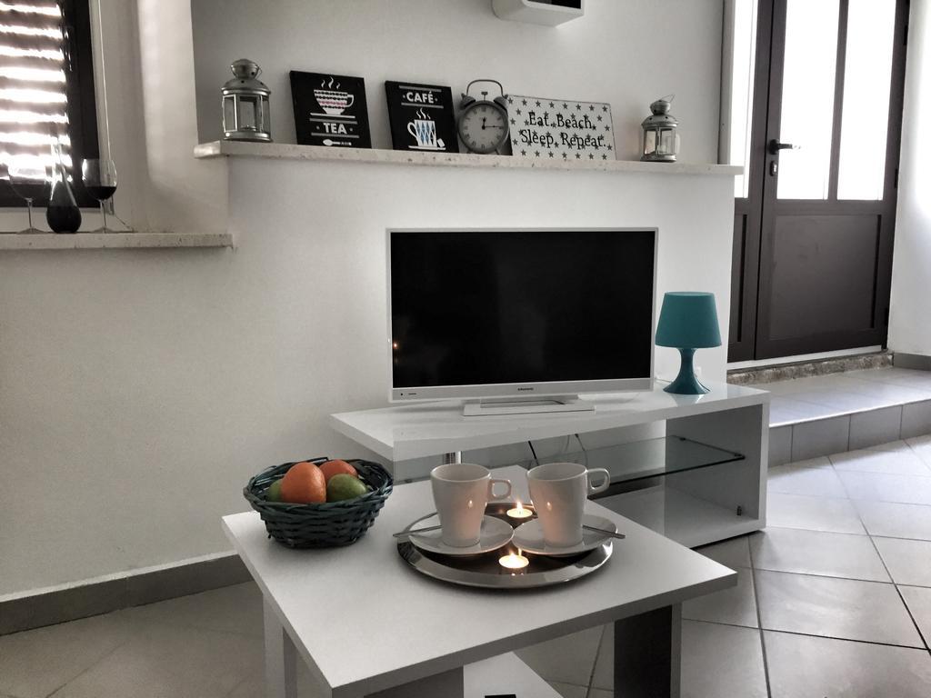 Apartment Estera イェルサ エクステリア 写真