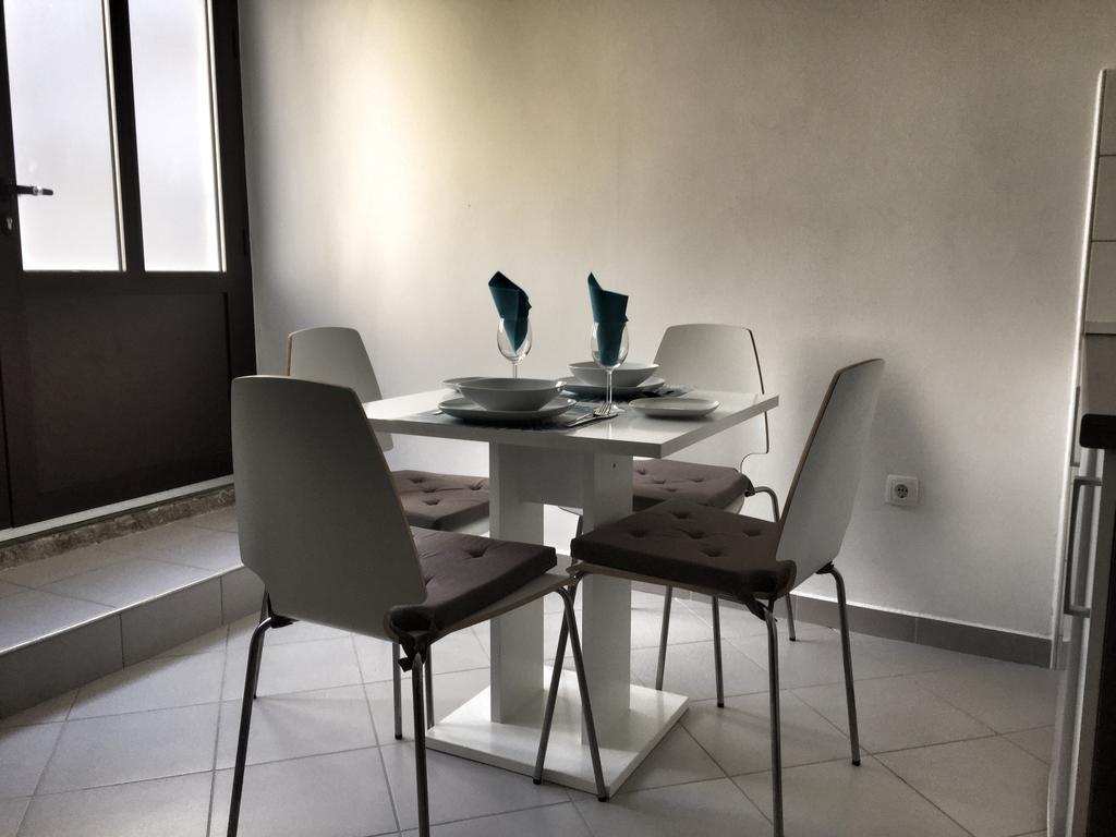 Apartment Estera イェルサ エクステリア 写真